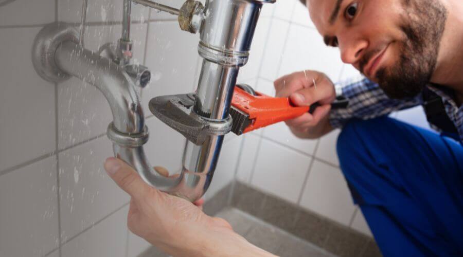 Local annual plumbing maintenance in La Mesa, CA